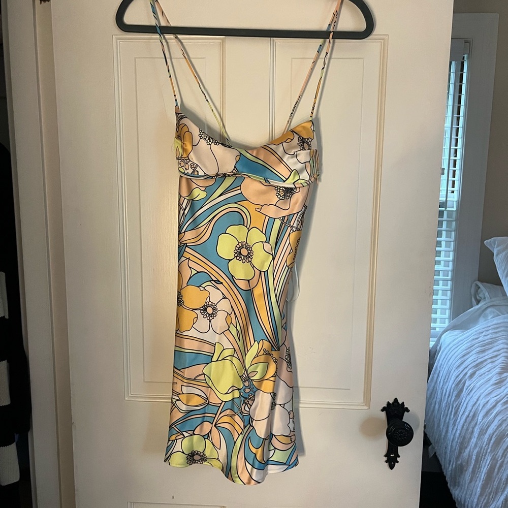 Super cute Zara Sun dress